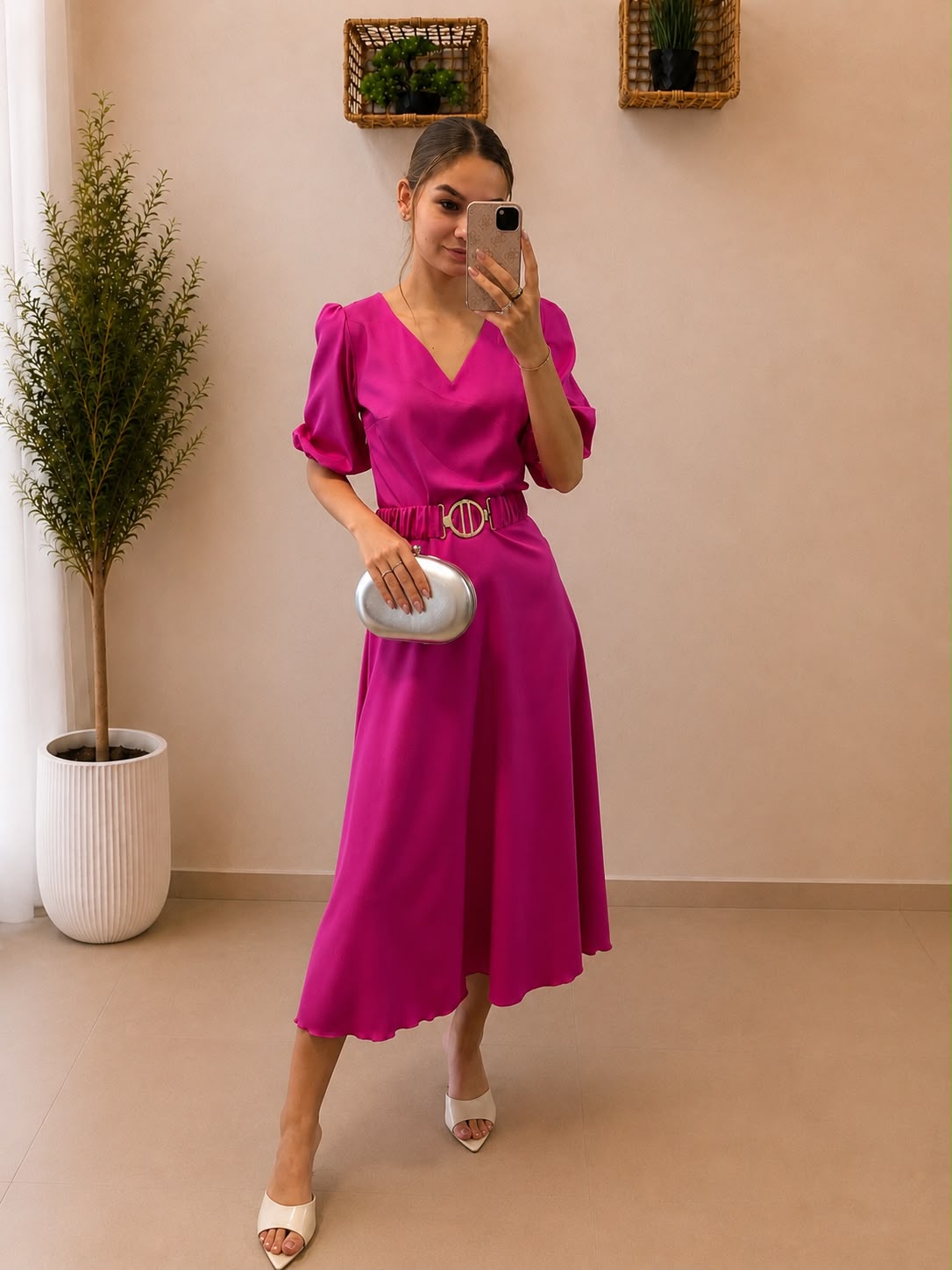 Elegantné midi šaty s opaskom a naberanými rukávmi