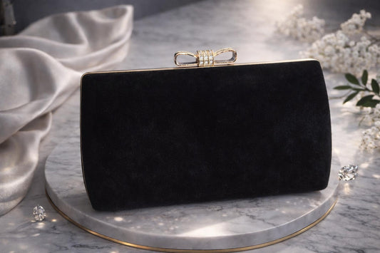 Elegantná spoločenská kabelka s detailom mašle