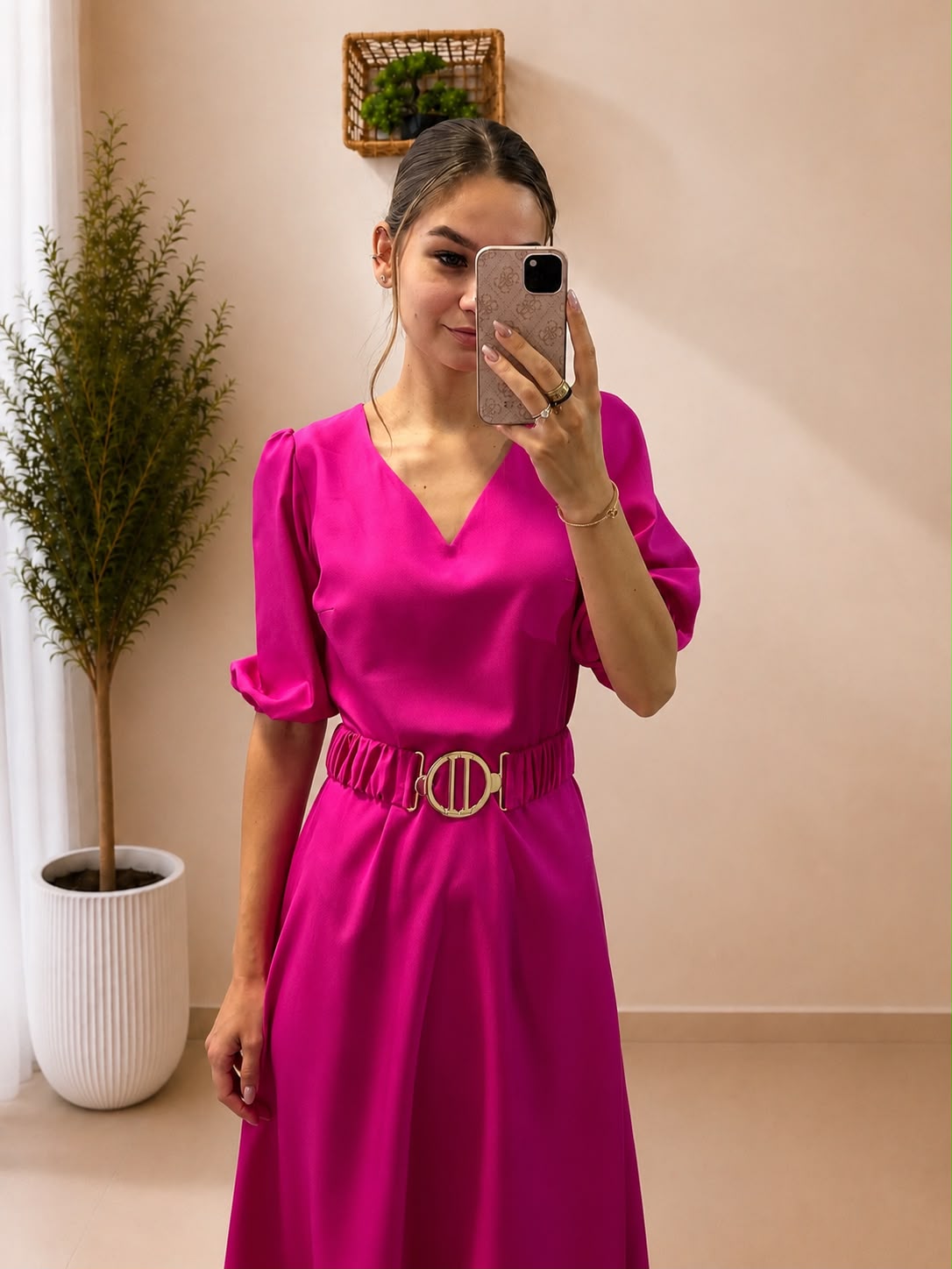 Elegantné midi šaty s opaskom a naberanými rukávmi