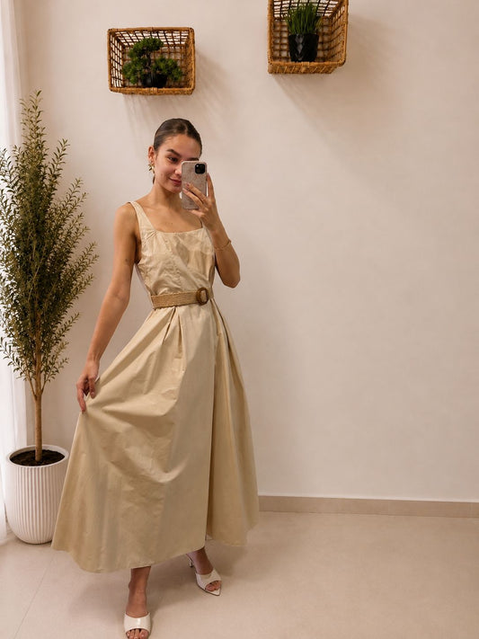 Elegantné maxi šaty s opaskom